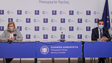 Θεοδωρίδου: Το εμβόλιο που θα καλύπτει όλες τις μεταλλάξεις θα αργήσει