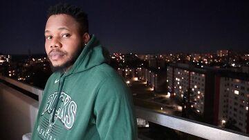 Φράνσις Αντετοκούνμπο: «Αν δε θέλει μία χώρα να μας κρατήσει ας μας γυρίσει ειρηνικά πίσω, μη μας σπρώχνει μακριά» 