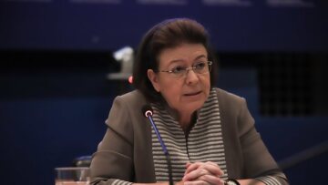 To αποχαιρετιστήριο μήνυμα της Μενδώνη για τη Ντίνα Κώνστα