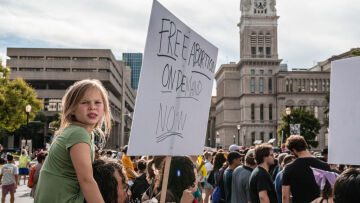 ΗΠΑ: 10χρονη θύμα βιασμού αναγκάστηκε να ταξιδέψει 3 ώρες για να κάνει άμβλωση
