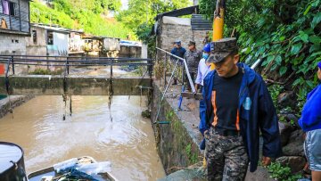 Τροπική καταιγίδα Μπόνι: Μια νεκρή, υλικές ζημιές στο Ελ Σαλβαδόρ - Δείτε βίντεο