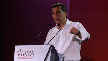 Τσίπρας: Θύματα διπλής αισχροκέρδειας οι πολίτες