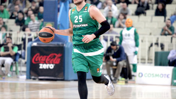 Είχε άγιο ο Αλεσάντρο Τζεντίλε - Έπεσε από το μπαλκόνι της βίλας του και θα περάσει την πόρτα του χειρουργείου