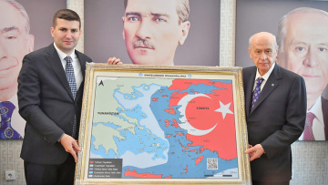 Γκρίζοι Λύκοι: Με tweets στα ελληνικά απειλούν πως θα... καταστρέψουν και την Αθήνα