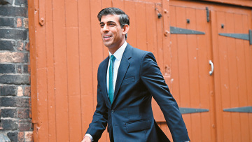 Βρετανία - Εκλογές: Οι Εργατικοί πετυχαίνουν μια πρώτη μεγάλη νίκη έναντι των Συντηρητικών του Ρίσι Σούνακ