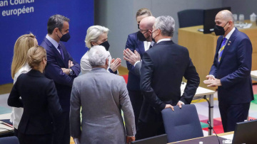 Ενεργειακή κρίση: Η Ευρώπη σπεύδει... βραδέως για πλαφόν στο αέριο και τη βενζίνη από το φθινόπωρο