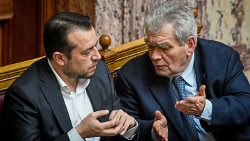 «Άρωμα γυναίκας» στα δύο Ειδικά Δικαστήρια που θα δικάσουν Παπαγγελόπουλο και Παππά - Οι διπλοκληρώσεις και τα... παράδοξα