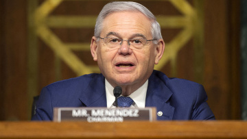 Στις... καλένδες στέλνει το αίτημα της Τουρκίας για τα F-16 o Μενέντεζ: Όροι για S-400 και διακοπή υπερπτήσεων