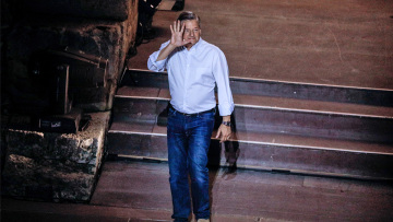 Τεντ Σαράντος: Ποιος είναι ο Ελληνοαμερικανός που άλλαξε για πάντα την τηλεόραση με το Netflix