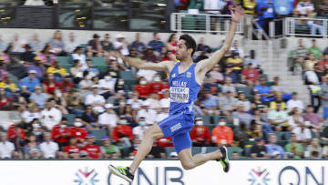 Ασημένιος ο Μίλτος Τεντόγλου με 8,32 μ. - Στο τελευταίο άλμα τον κέρδισε ο Κινέζος Βάγκ