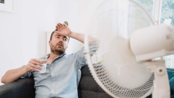Γιατί είναι λάθος να ανοίγουμε τα παράθυρα εν μέσω καύσωνα, τι προτείνουν οι ειδικοί