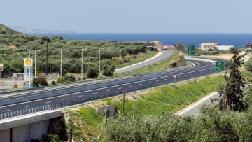 Κρήτη: Τροχαίο στον ΒΟΑΚ στο Ηράκλειο - Δύο σοβαρά τραυματίες