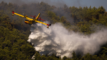 Πολιτική Προστασία: «Καμπανάκι» για πυρκαγιές τη Δευτέρα σε Αττική, Εύβοια, Βοιωτία