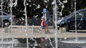 Καιρός: Ζέστη και σήμερα με θερμοκρασίες έως και 39 βαθμούς Κελσίου