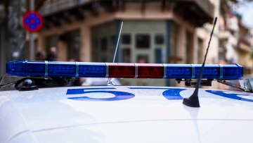 Αναζητούσαν ληστή στα νησιά του Αιγαίου, τον βρήκαν στη... Λαμία να κάνει διάρρηξη