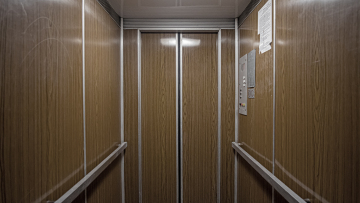 Τραγωδία στις Σέρρες: Το ψυγείο «χτύπησε» την καρωτίδα του άτυχου φοιτητή μέσα στο ασανσέρ