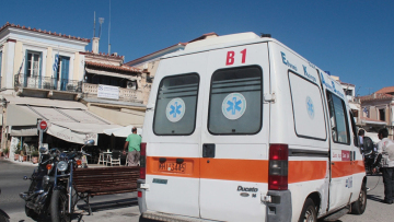 Η αδελφή της 20χρονης στην Αίγινα είχε καταγγείλει τη μητέρα τους για εξύβριση και ενδοοικογενειακή βία