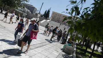 Κορωνοϊός: Στα 400.000-500.000 τα ενεργά κρούσματα, εκτιμά ο Σαρηγιάννης