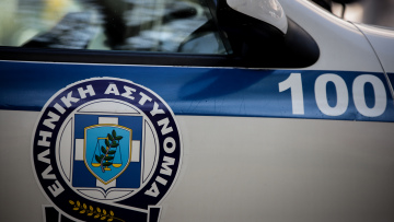 Επιδειξίας τρομοκρατεί γυναίκες στη Λάρισα