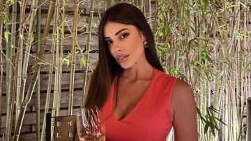 Μίνα Αρναούτη: «Οι κρίσεις πανικού με έκαναν να αισθάνομαι ότι θα πέσω κάτω»  