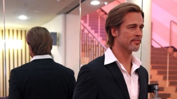 Μπραντ Πιτ: Κέρινο ομοίωμα του ηθοποιού «χαιρετά» τους θεατές που πήγαν στην πρεμιέρα του «Bullet train»