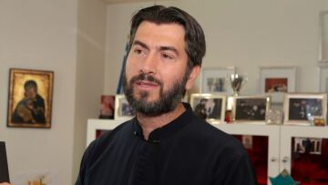 Πατέρας Αντώνιος: Διεθνής διάκριση για τον «πατέρα» των παιδιών της Κιβωτού του Κόσμου