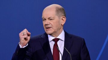 Ο Σολτς υπόσχεται πακέτο στήριξης μετά την εισφορά 2,419 σεντς/KW που επιβλήθηκε σε όλους στη Γερμανία