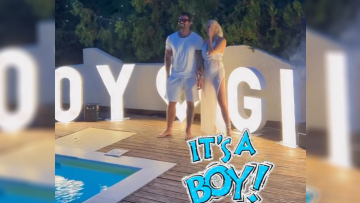 Ιωάννα Τούνη: Θα κάνει αγόρι - Βούτηξε με τα ρούχα στην πισίνα ο Αλεξάνδρου