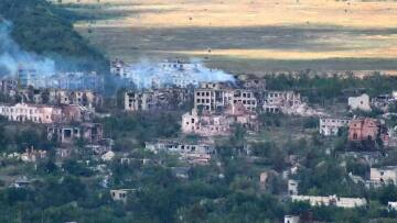 Ουκρανία: Οι Ρώσοι έχουν διπλασιάσει τις αεροπορικές επιδρομές σε στρατιωτικές θέσεις και αστικό ιστό