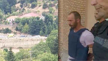 Έγκλημα στην Άρτα: «Δεν κρυβόταν, σκεφτόταν ν' αυτοκτονήσει» ισχυρίζεται για τον 29χρονο ο αδερφός του