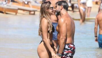 Βρισηίδα Ανδριώτου και Σπύρος Μαρτίκας συνεχίζουν τις διακοπές τους στη Μύκονο