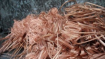 Θεσσαλονίκη: Ταυτοποιήθηκαν οι δράστες κλοπής καλωδίων χαλκού από φωτοβολταϊκά πάρκα - Προκάλεσαν ζημιές €30.000