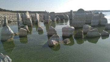 Ισπανία: Η σφοδρή ξηρασία έφερε στην επιφάνεια το «ισπανικό Stonehenge», Ντολμέν του Γουαδαλπεράλ