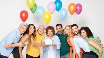 Δέκα χρόνια «Μην αρχίζεις τη μουρμούρα»: Δείτε το τρέιλερ