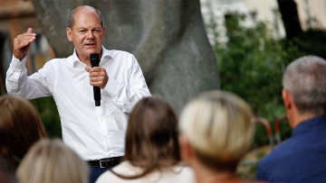 Γερμανία: Αποδοκιμασίες και γιουχαΐσματα σε εκδήλωση του Όλαφ Σολτς - Δείτε βίντεο