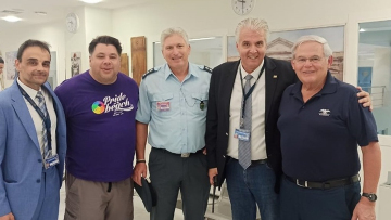 Αλεξανδρούπολη: Οργή του Μητροπολίτη για το μπλουζάκι του Αμερικανού πρέσβη, Τσούνη