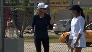 Κρις Έβερτ: Νίκησε τον καρκίνο και κάνει δωρεάν μαθήματα τένις 