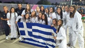 Παγκόσμιο πρωτάθλημα πόλο κορασίδων, Ελλάδα - Ουγγαρία 6-10 : Ασημένιες γοργόνες 