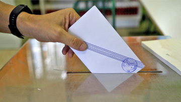 Metron Analysis: Στο 36,5% η ΝΔ, στο 26,3% ο ΣΥΡΙΖΑ - Στο 10,2 η διαφορά στην εκτίμηση ψήφου