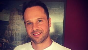 Μέμος Μπεγνής: Ξεσπάει για την κακοποίηση του γαϊδουριού στα Ιωάννινα 