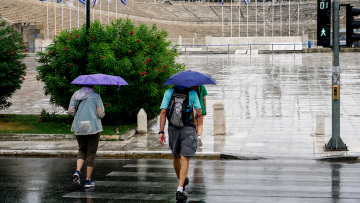 Καιρός: Bροχές και καταιγίδες κυρίως στα βορειοανατολικά - Πότε αναμένεται εξασθένηση των φαινομένων