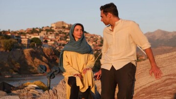 Η συγκινητική ιστορία του Στρατή και της Ραζάν ξεκινάει στον «Γλυκάνισο» - Δείτε το νέο τρέιλερ