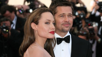 Αντζελίνα Τζολί - Μπραντ Πιτ: Νέο επεισόδιο στη μάχη - Η ρήτρα σιωπής, το αλκοόλ και οι τεράστιες σπατάλες