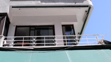 Κολωνάκι: Γόνος γνωστής οικογένειας στον χώρο της ένδυσης ο 35χρονος που έπεσε στο κενό από τον 3ο όροφο