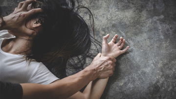 Μαρούσι: Άγνωστος όρμησε σε 16χρονη και εκείνη τον δάγκωσε για να ξεφύγει