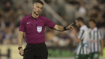 Super League: Η ΚΕΔ στέλνει τον Σιδηρόπουλο στο ΠΑΟ-ΑΕΚ και όχι ξένο διαιτητή - Αντιδράσεις από Μαρινάκη και ΠΑΟΚ