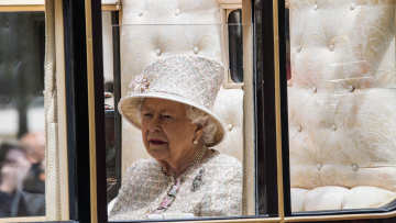 Βασίλισσα Ελισάβετ: Βρετανοί πολιτικοί σπεύδουν να αγοράσουν μαύρες γραβάτες