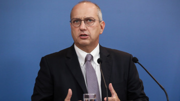 Οικονόμου: «Δεν θα υπάρχει κοινωνική ομάδα που να εξαιρείται από την πολιτική στήριξης της κυβέρνησης»