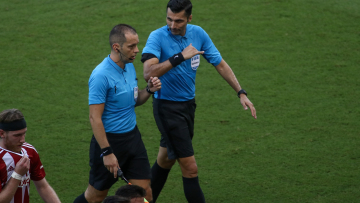 Ανακοίνωση της ΠΑΕ Ολυμπιακός: «Να μην σφυρίξει ξανά παιχνίδι μας Έλληνας διαιτητής»