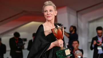 79ο Φεστιβάλ Βενετίας: Το Χρυσό Λιοντάρι στο αμερικανικό ντοκιμαντέρ "All the Beauty and the Bloodshed"